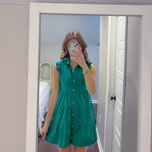 Monteau Los Angeles Button Down Emerald Green Dress